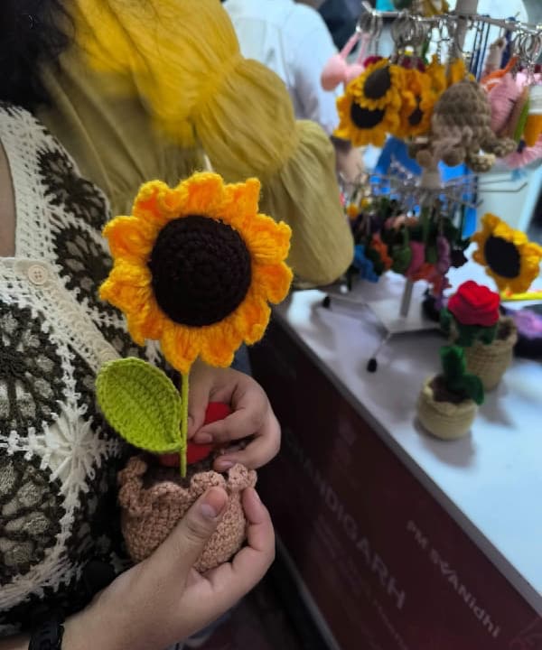 Forever Sunflower Pot - Fragrance | Buy online on ZillyBuy