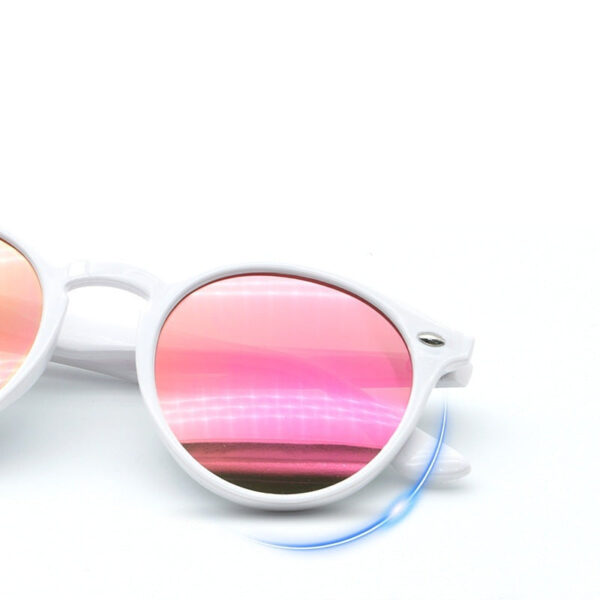 Korean Round Frame with Cat-Eye Edge Sunglasses