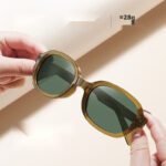 Retro Folding Sunglasses with Integrated Fit