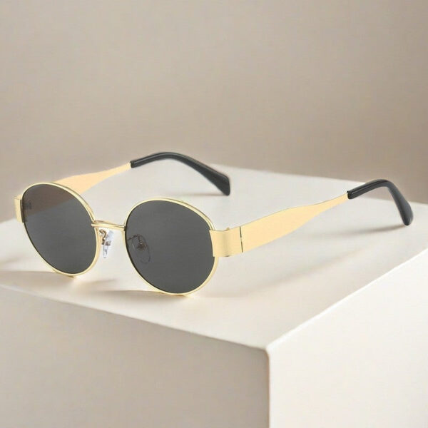 Trendy Oval Sunglasses with a Modern Edge