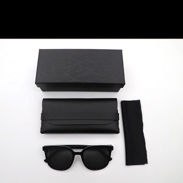 Fashionable Trendy Anti-UV Sunglasses for Men and Women
