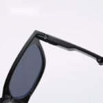Fashionable Folding Sunglasses
