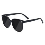 Fashionable Trendy Anti-UV Sunglasses for Men and Women