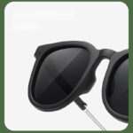 Classic Round Folding Shades