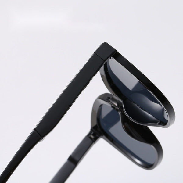 TrendTrek Foldable UV Sunglasses