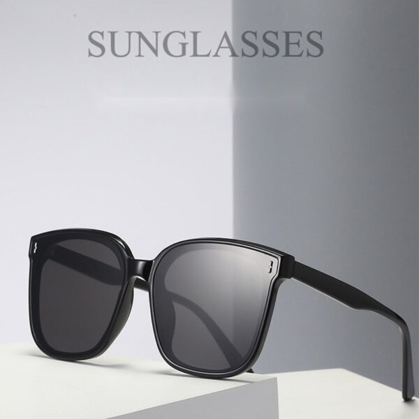 High-quality lenses that offer UV400 protection