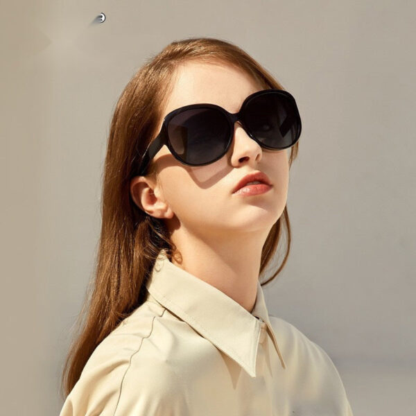 Trendy Women's Polarized Sunglasses with Advanced UV Protection