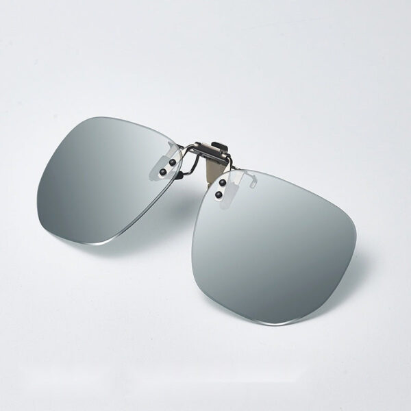 Lightweight Polarized Clip-On Shades