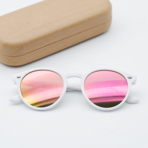 Korean Round Frame with Cat-Eye Edge Sunglasses