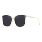 High-quality lenses that offer UV400 protection