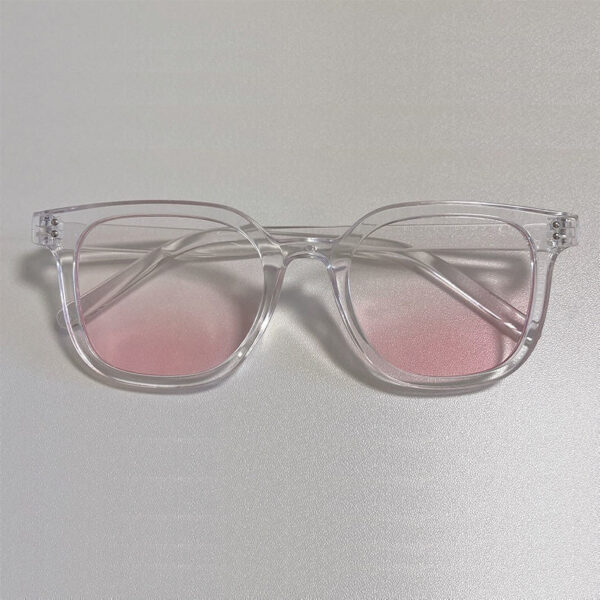 Gradient Sunglasses for Sweet & Elegant Look