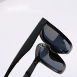 Bold and comfortable for all face shapes